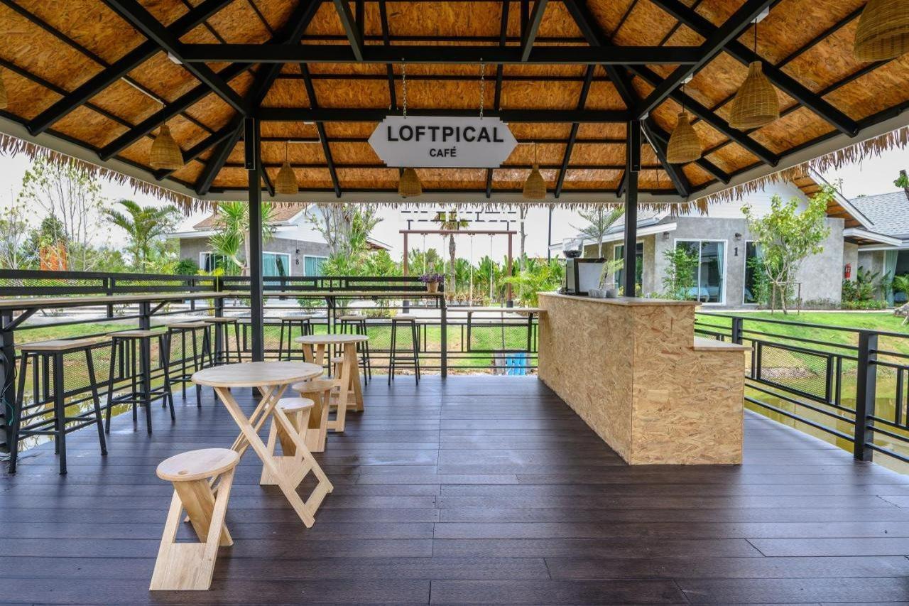 Loftpical Resort Phuket Exterior foto