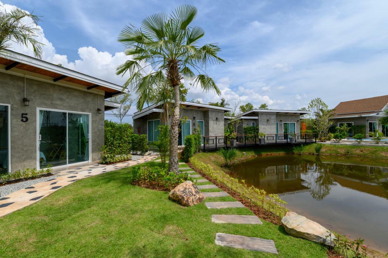 Loftpical Resort Phuket Exterior foto